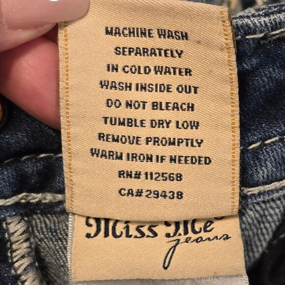 Miss Me Signature Short Womens Size 29 Blue Distressed Rhinestones Embroidery - Picture 6 of 16